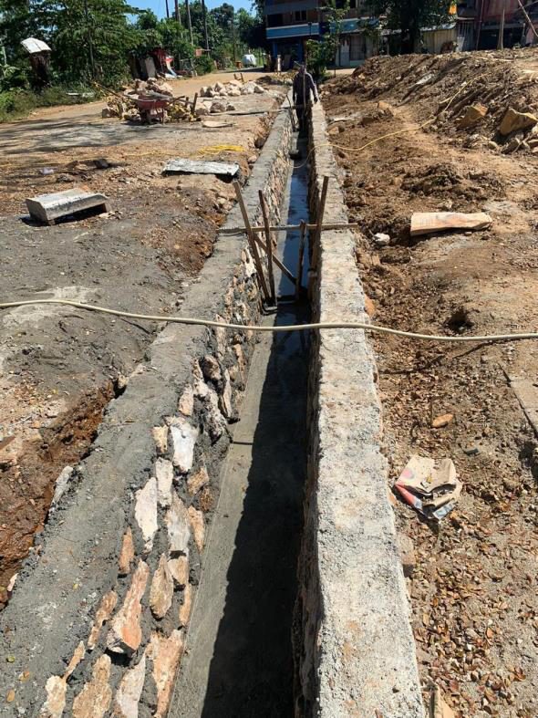Pekerjaan drainase pasangan batu